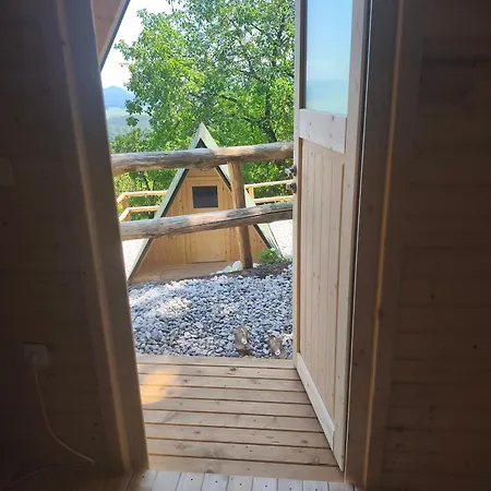 Pr' Koncovc - Wooden Tent *